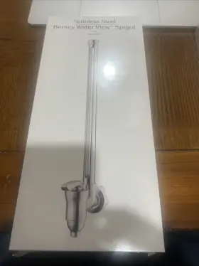 195893506248 BERKEY Steel Water View Spigot Royal Box
