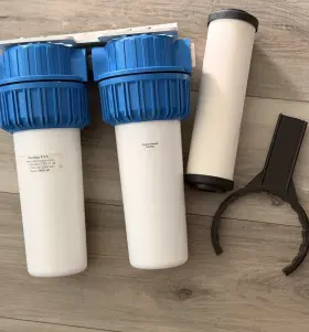 RV002 DOULTON Rv Dual Water Filter Cartridge Mounting Bracket