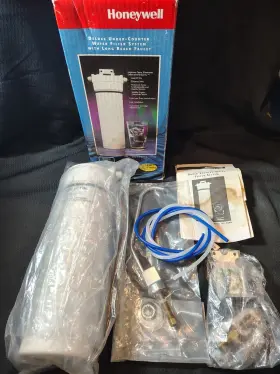 UC7000 HONEYWELL Simple Water Filter Faucet