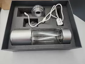 TRQ-089 METICULOSO Hydrogen Water Bottle Generator Canula #2