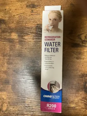 R200 OMNIFILTER Refrigerator