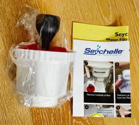 1-40400-W Seychelle Radiological Pitcher Filter Rad Box