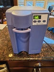 Thermo Barnstead Easy Pure Ii D8611 Water Purification System, Turns On Untested. Fixed Price $140.00.
