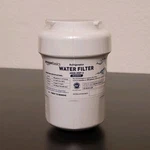 Amazonbasics Amzn-mwf-s Refrigerator Water Filter 300 Gallon White. Fixed Price $13.50.